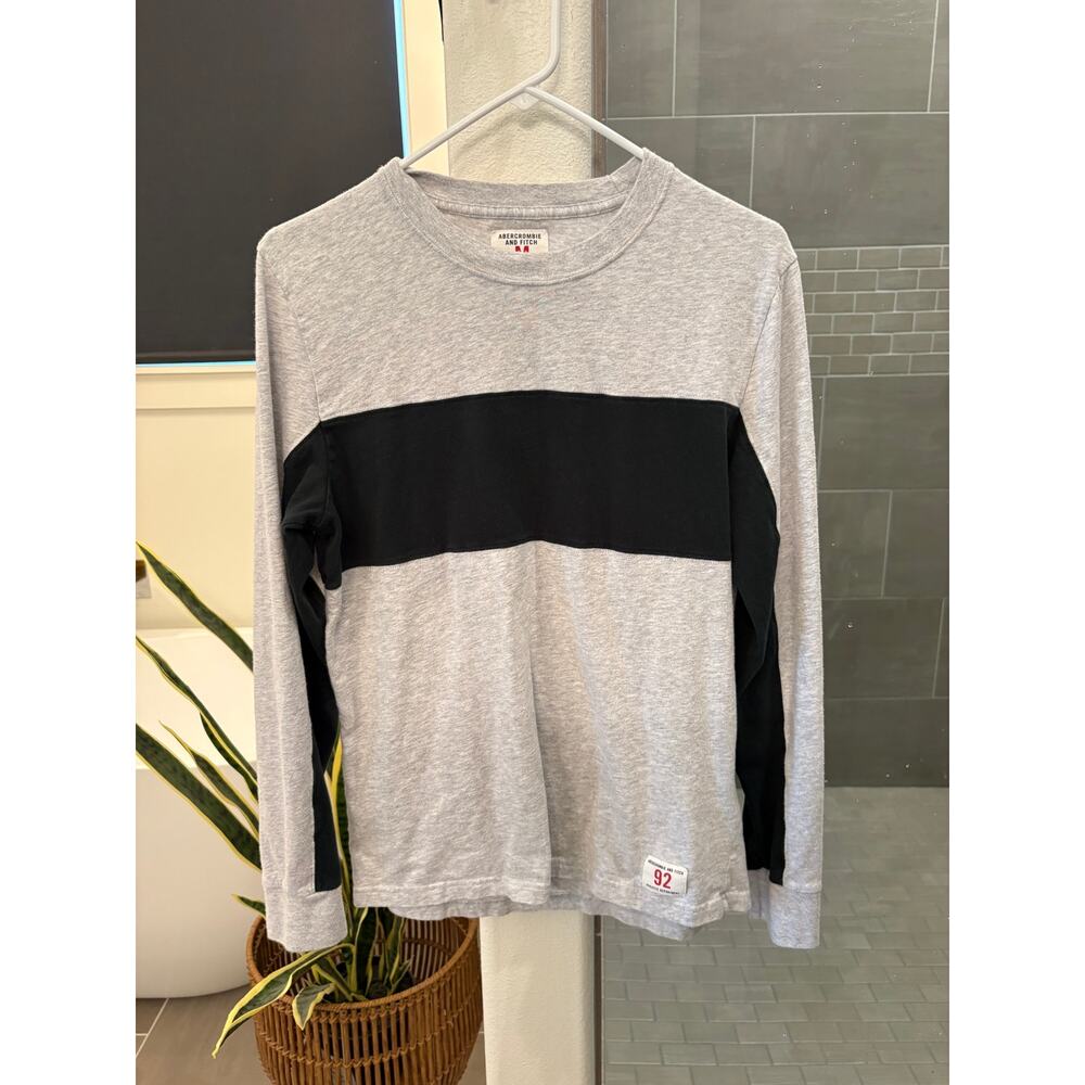 Abercrombie men’s long sleeve tee